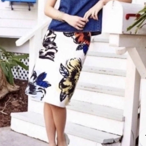 Anthropologie Maeve Rodney bold floral Print Women's Skirt adjustable buckles 0 - Picture 2 of 14